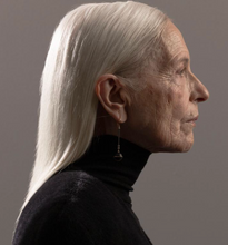 Lade das Bild in den Galerie-Viewer, Aurora Black Space Ohrringe – Handgefertigte Ohrringe aus geschwärztem Silber, Gold und Onyx vom Goldschmiede STEPULOVS, Hamburg