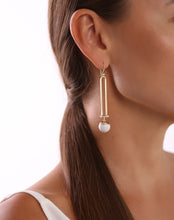Lade das Bild in den Galerie-Viewer, Aurora Kasholong Ohrhänger - STEPULOVS JEWELRY