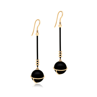 Aurora Black Space Ohrringe – Handgefertigte Ohrringe aus geschwärztem Silber, Gold und Onyx vom Goldschmied STEPULOVS Jewelry Hamburg