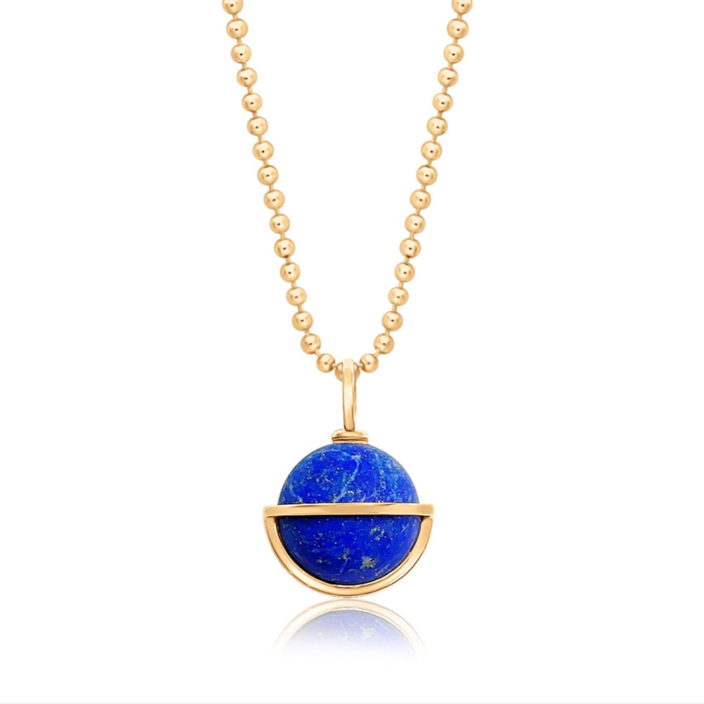 Aurora Blue Space Halskette – Handgefertigter Goldanhänger mit Lapislazuli vom Goldschmied STEPULOVS Jewelry Hamburg