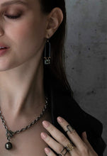 Lade das Bild in den Galerie-Viewer, Black &amp; Gold Rauchquarz Ohrhänger
