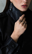 Lade das Bild in den Galerie-Viewer, Black &amp; Gold Ring No. 1 - STEPULOVS JEWELRY
