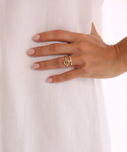 Lade das Bild in den Galerie-Viewer, Rebellion Goldring No. 4 - STEPULOVS JEWELRY

