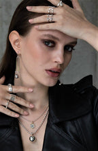 Lade das Bild in den Galerie-Viewer, Rebellion Silberring No. 2 - STEPULOVS JEWELRY
