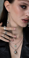 Lade das Bild in den Galerie-Viewer, STEPULOVS Logo Anhänger mit einer Kugelkette - STEPULOVS JEWELRY
